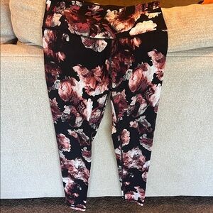 Victoria's Secret Sport Floral Leggings